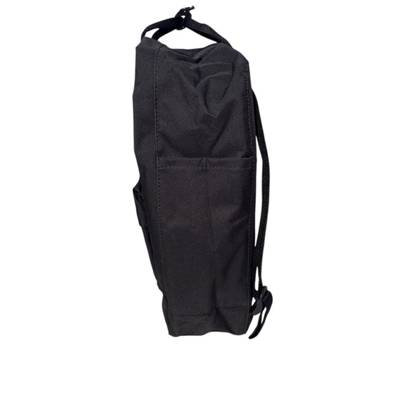 FJÄLLRÄVEN (NWT) Classic Kånken Black Backpack - Picture 6 of 15